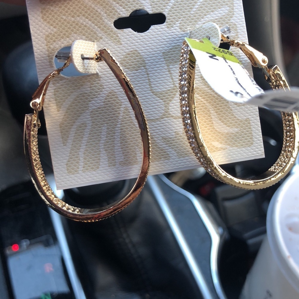 Anne Klein earring - Picture 3 of 4